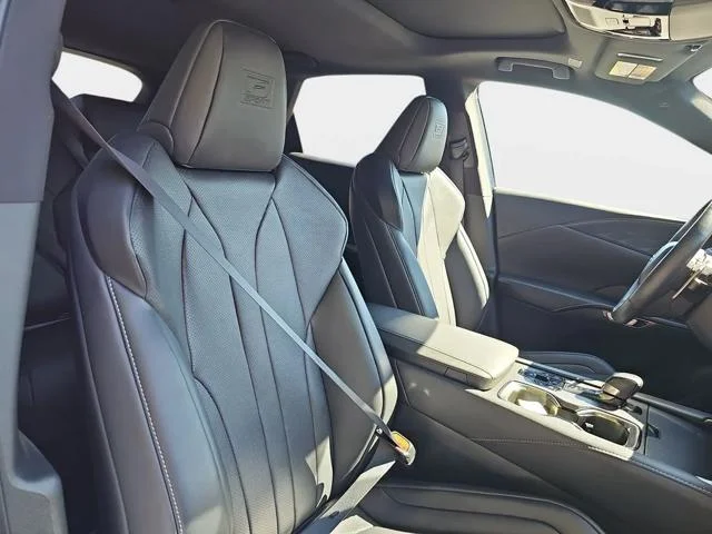 Used 2023 White Lexus 350 F Sport Handling image 10