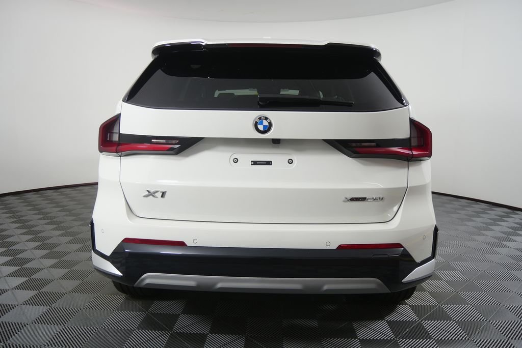 New 2026 Alpine White BMW xDrive28i image 4