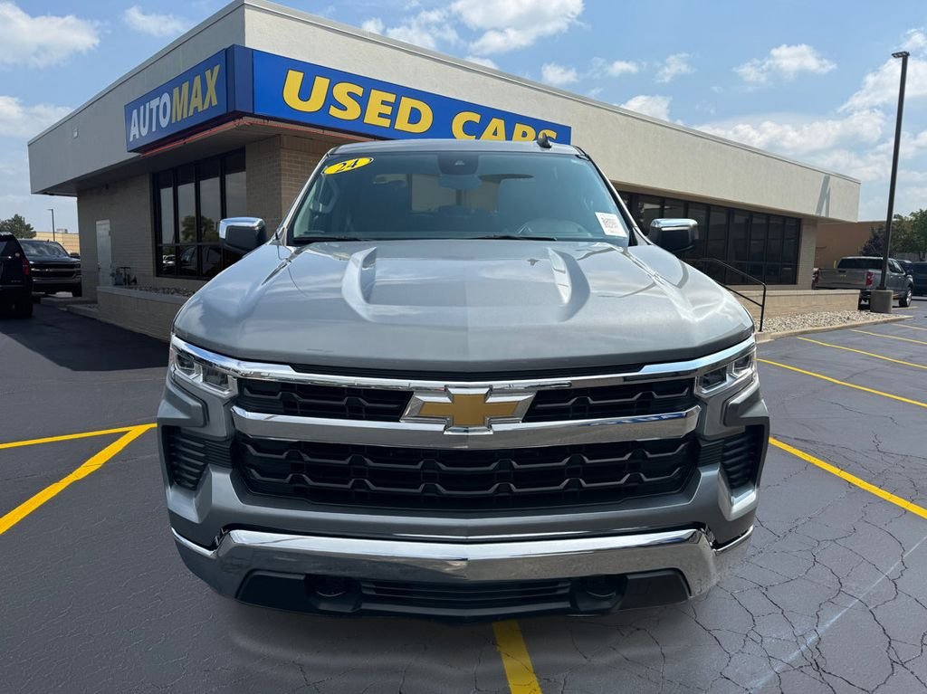 Used 2024 Sterling Gray Metallic Chevrolet LT image 3