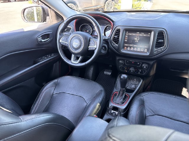 Used 2018 Black Jeep Trailhawk image 23
