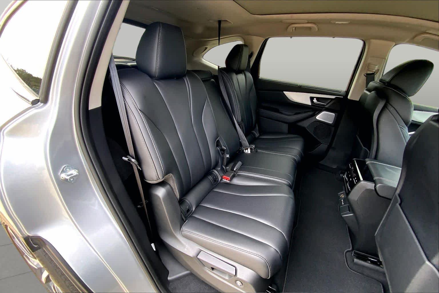 Used 2026 Solar Silver Metallic Acura w/Technology Package image 20