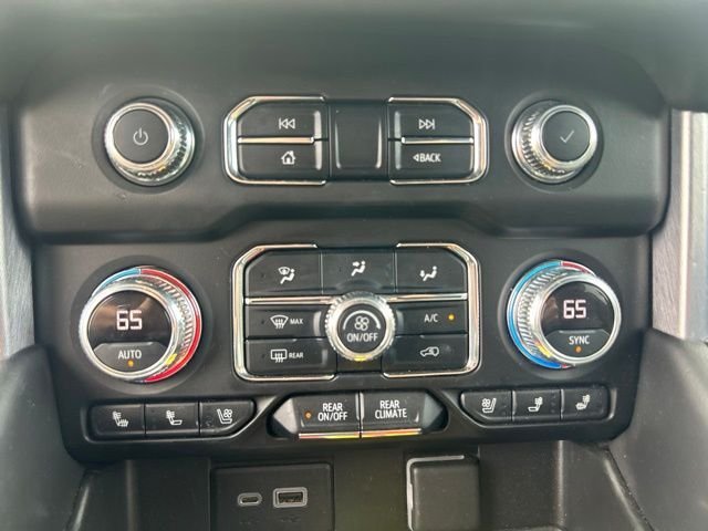 Used 2022 White GMC SLT image 11