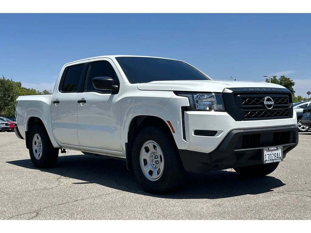 Used 2024 Glacier White Nissan S image 8