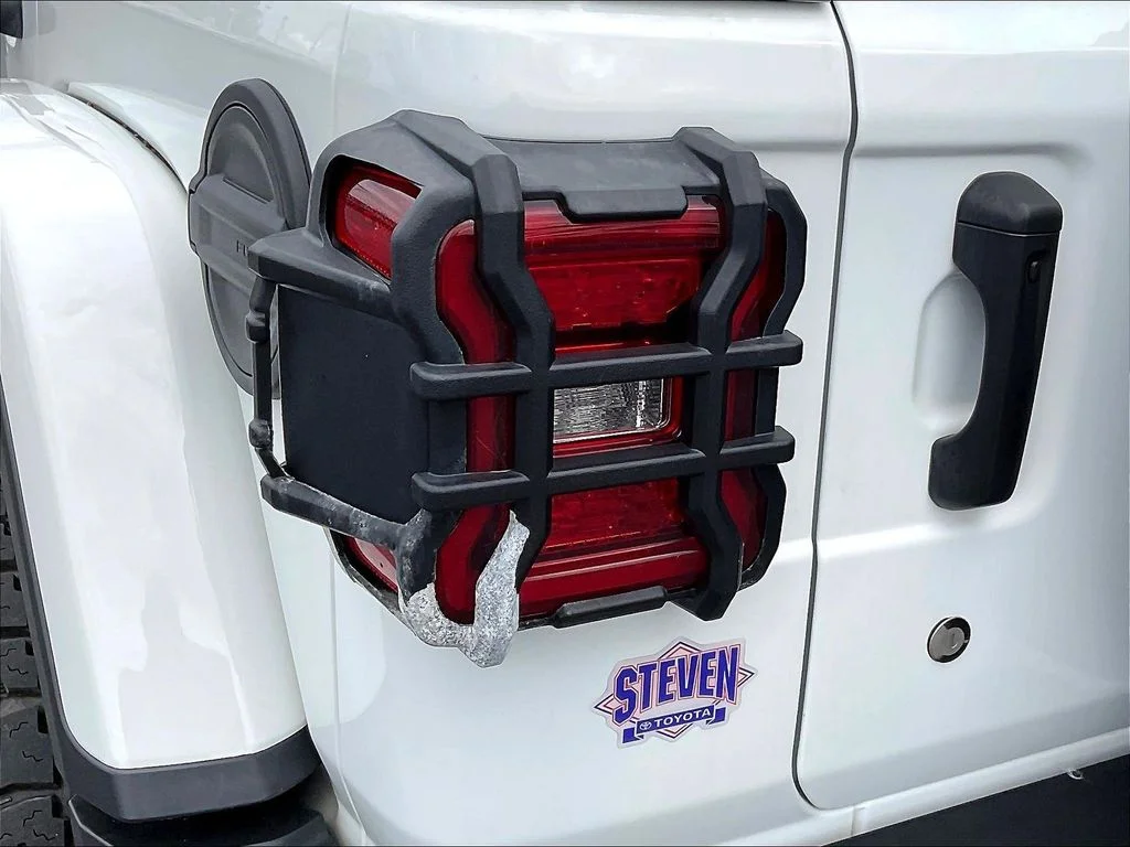 Certified Used 2019 White Jeep Unlimited Rubicon image 23