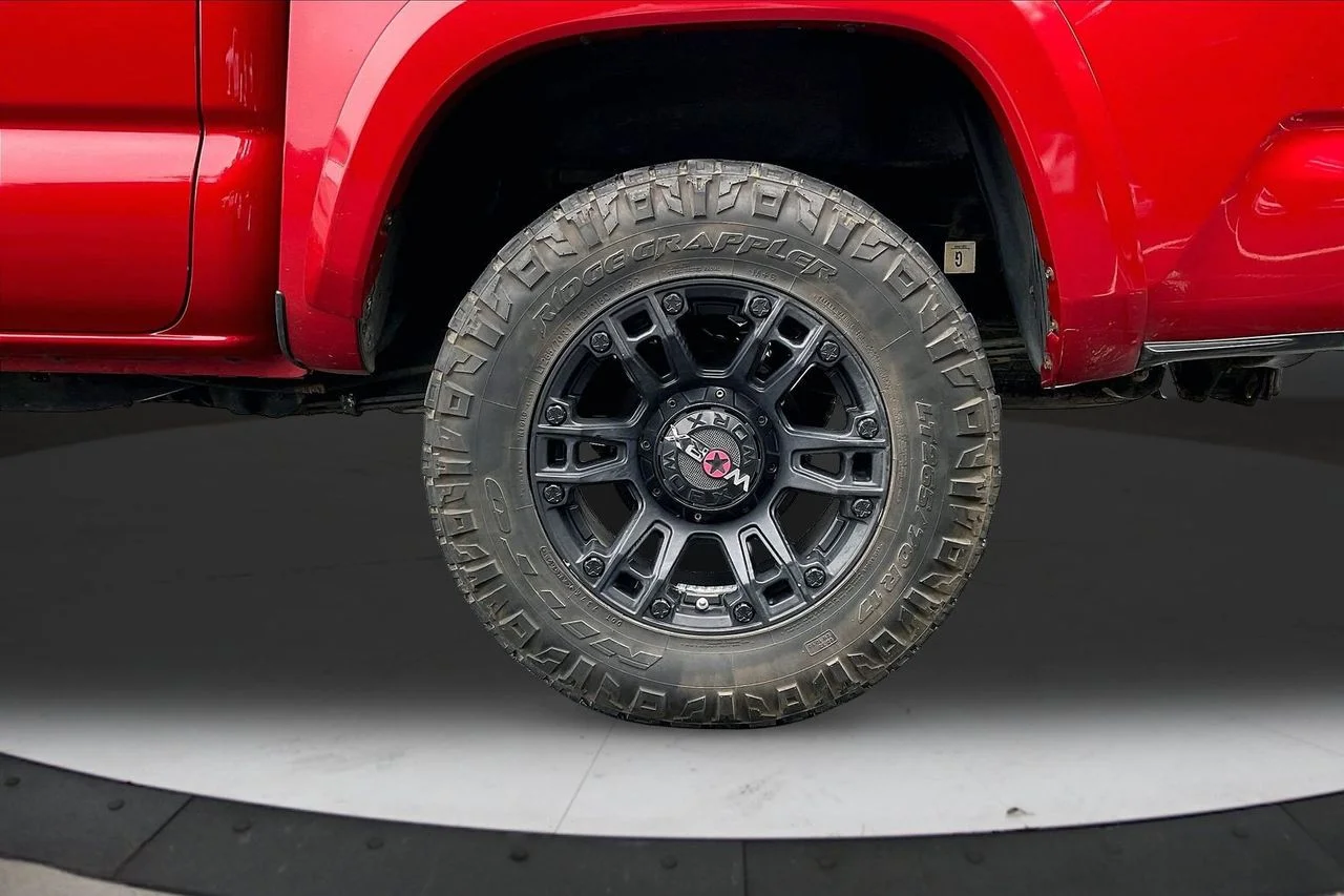 Used 2017 Red Toyota SR image 34