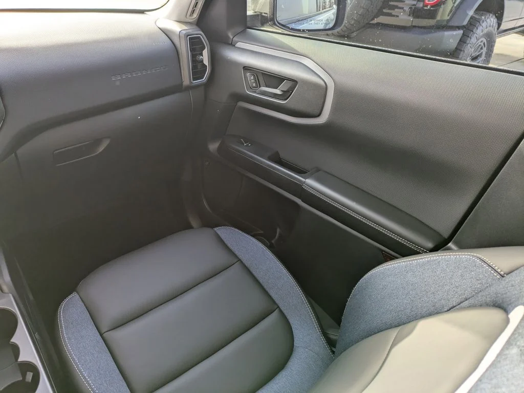 New 2025 Azure Gray Metallic Tri-Coat Ford Outer Banks image 18