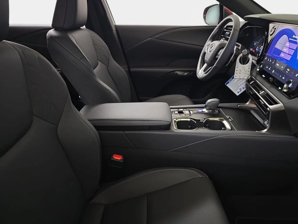 New 2026 Matador Red Mica Lexus PREMIUM image 9