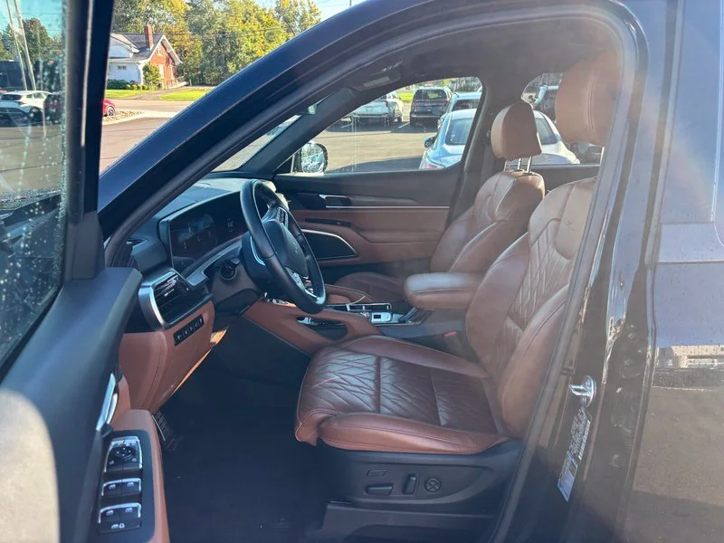 Used 2024 Black Kia SX-Prestige X-Line image 9