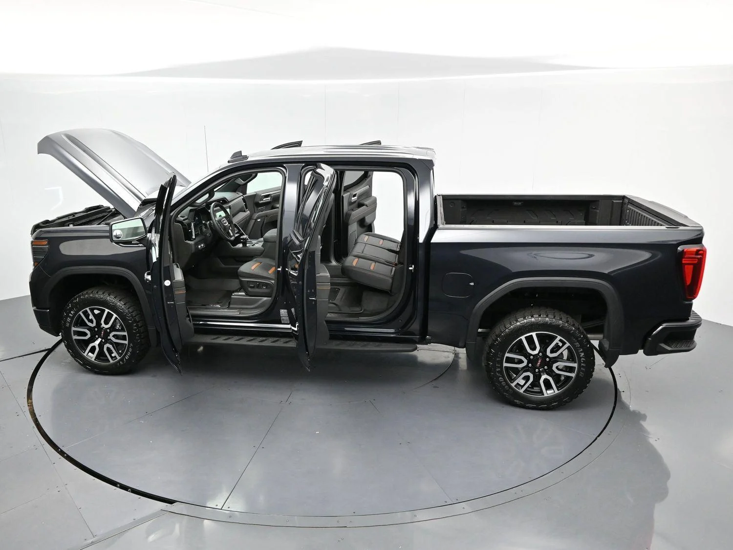 Used 2024 Titanium Rush Metallic GMC AT4 image 41