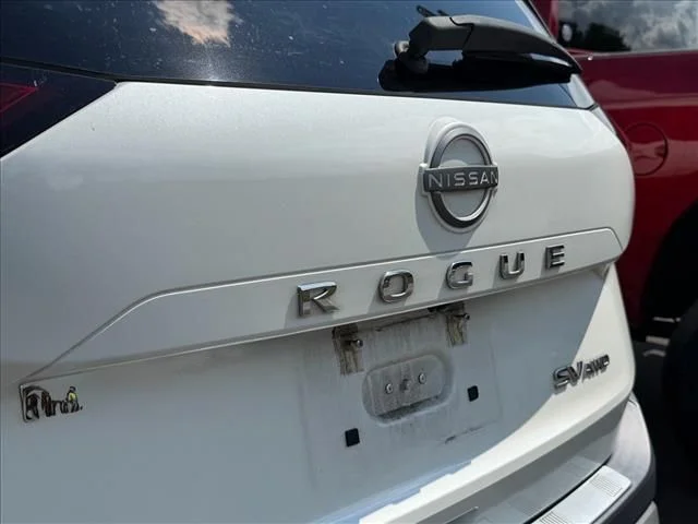 Used 2023 White Nissan SV image 13
