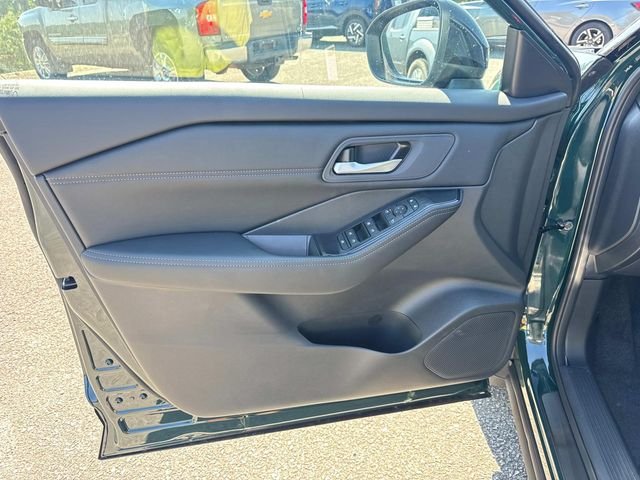 New 2026 Obsidian Green Pearl Nissan Dark Armor™ image 23