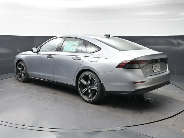 New 2026 Solar Silver Metallic Honda SE image 7