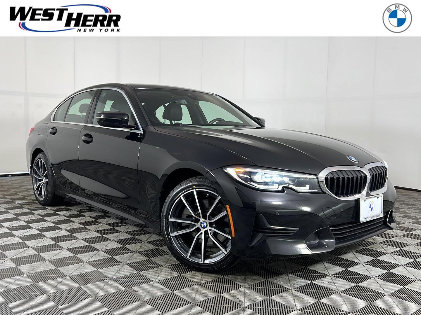 2019 BMW 3 Series 330i xDrive Sedan's photo