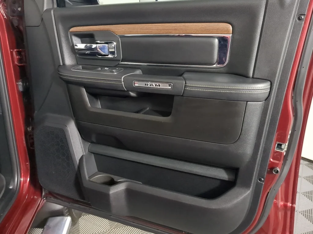 Used 2018 Red Ram Laramie image 18