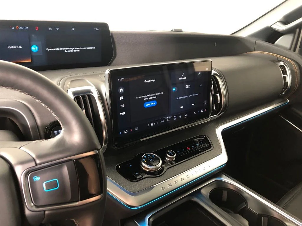 New 2026 Glacier Gray Metallic Tri-Coat Ford Tremor® image 2