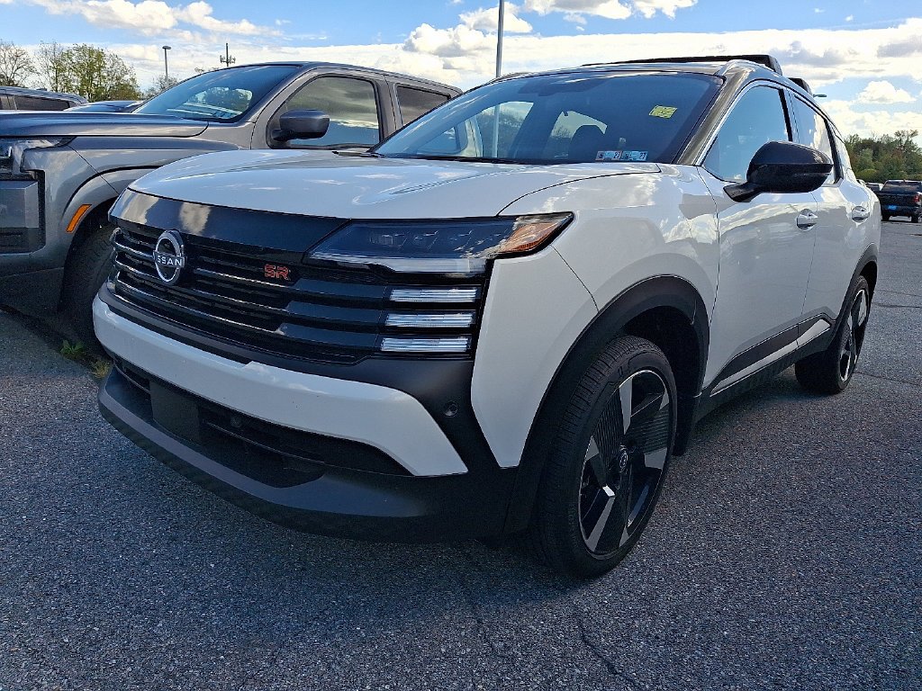 Used 2026 White Nissan SR image 3