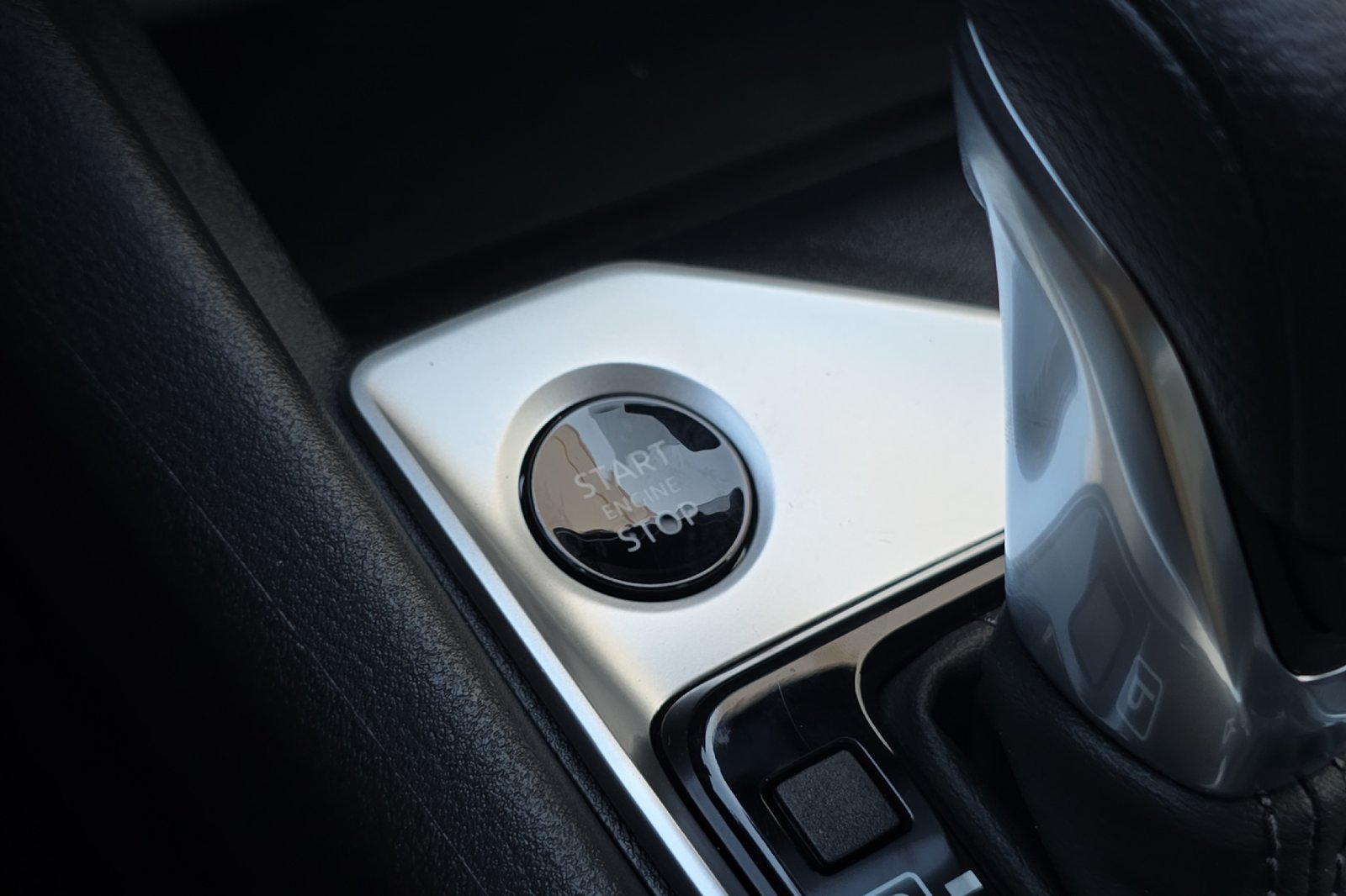 New 2026 Super Black Nissan SV image 18