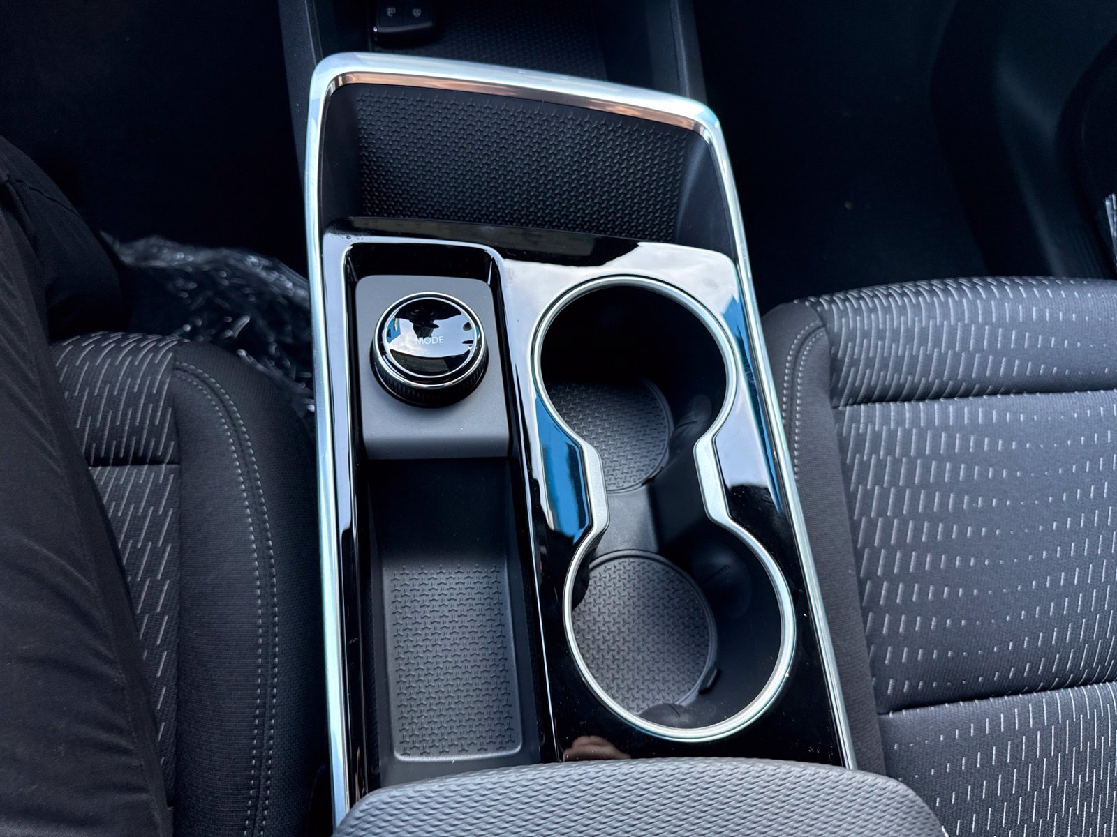 2027 Chevrolet Equinox LT - Photo 25