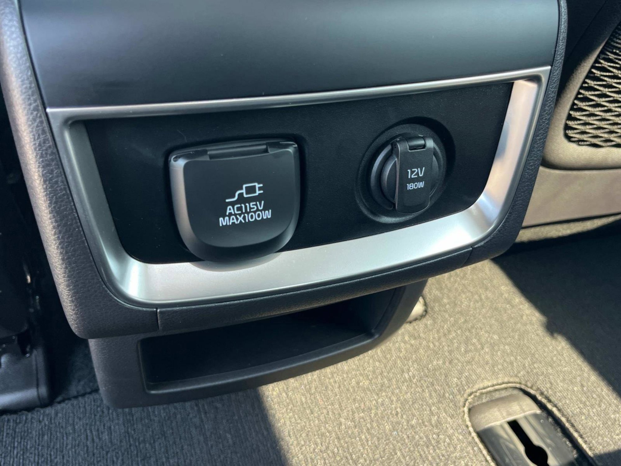 2026 Kia Carnival SX Prestige - Photo 15