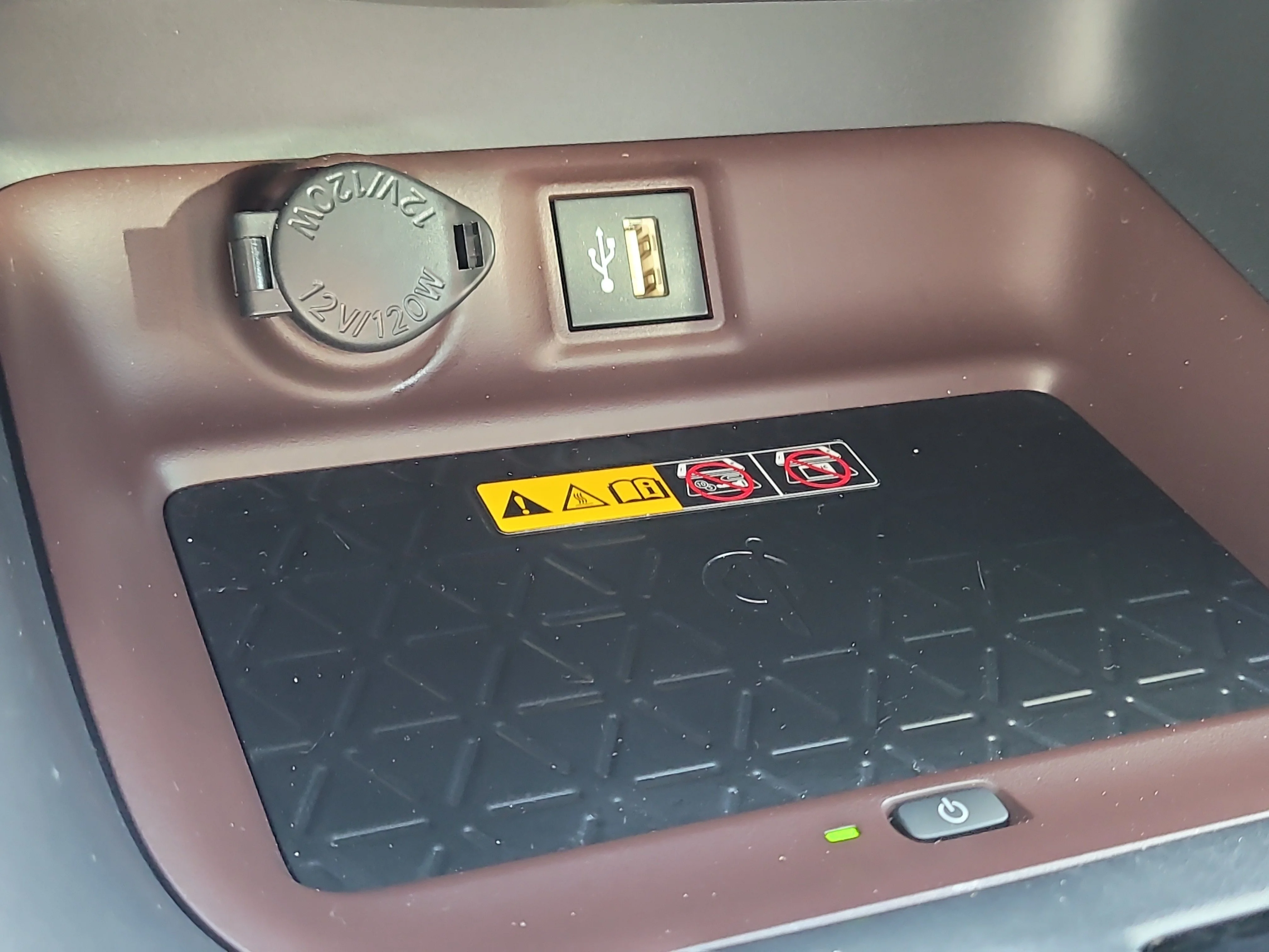 Used 2024 Magnetic Gray Metallic Toyota Hybrid Limited image 27
