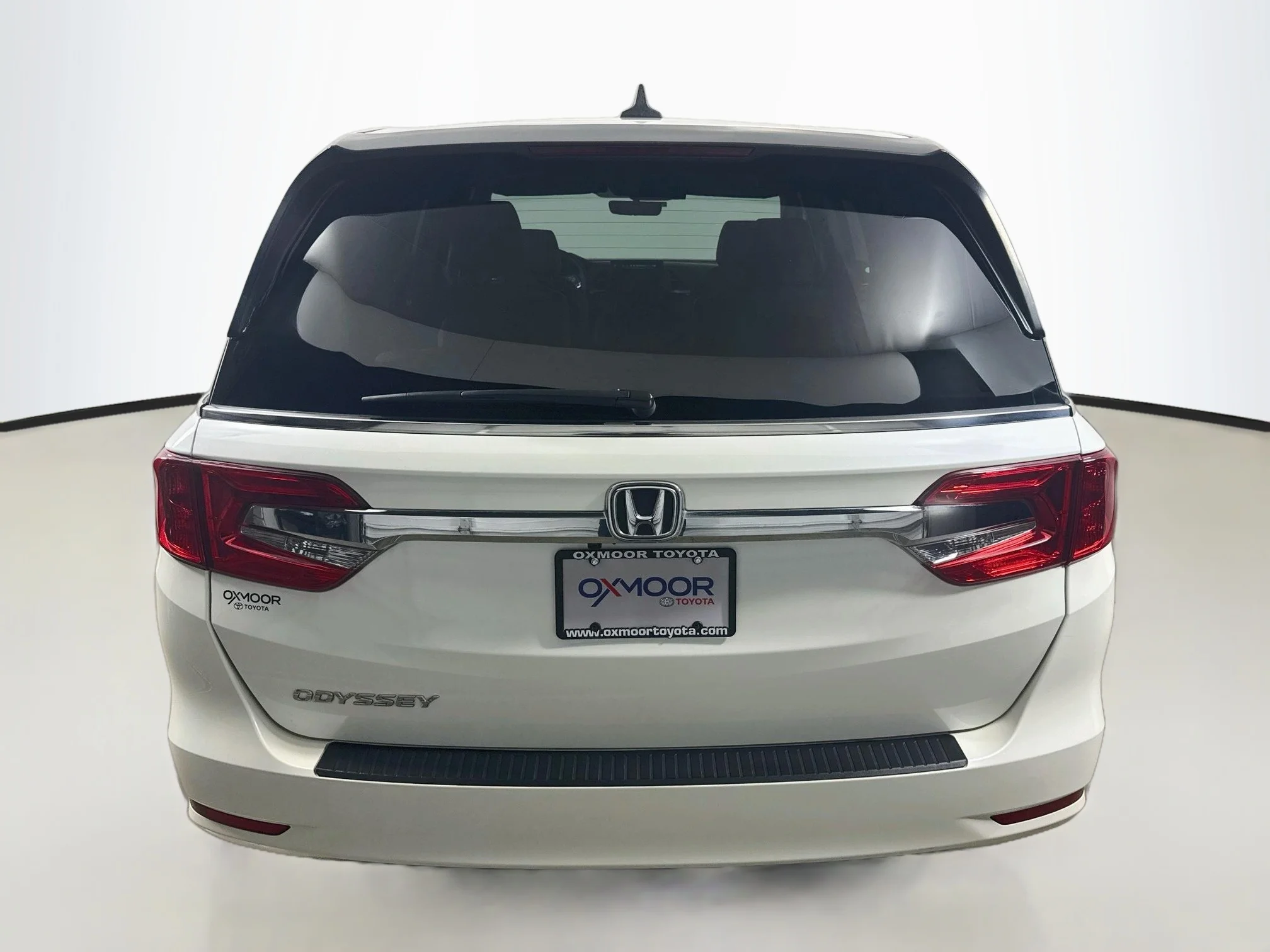 Used 2019 White Diamond Pearl Honda EX-L image 6