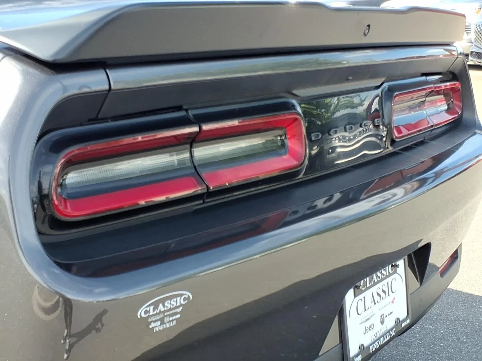 Used 2022  DODGE RT image 15