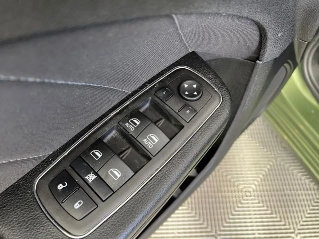 Used 2023 Green Dodge SXT image 16