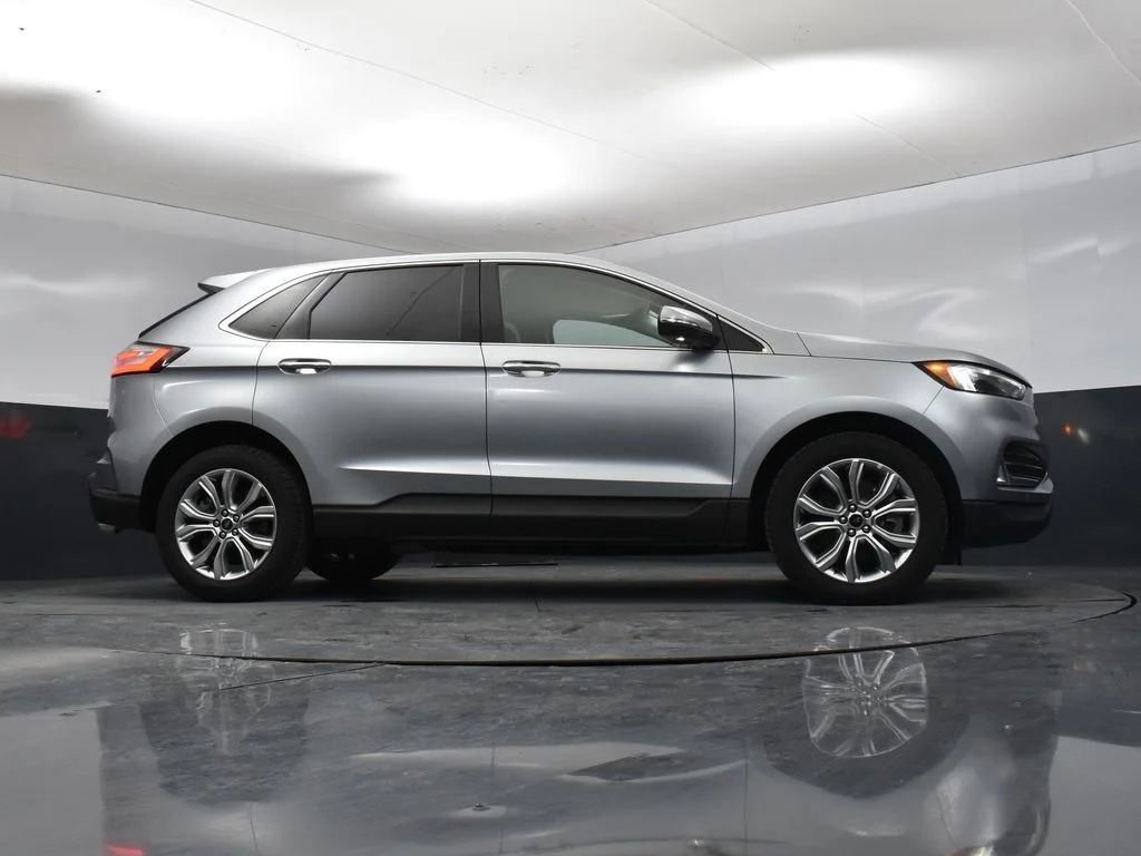 2024 Ford Edge Titanium - Photo 34
