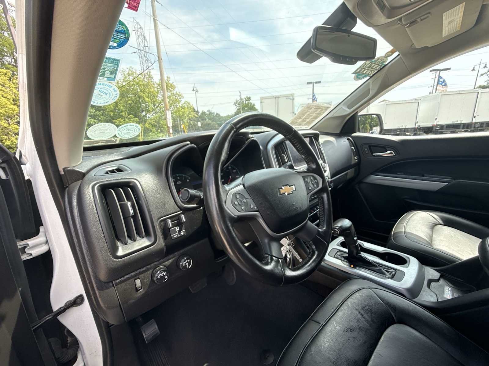 Certified Used 2019 SUMMIT WHITE Chevrolet 4WD ZR2 image 10