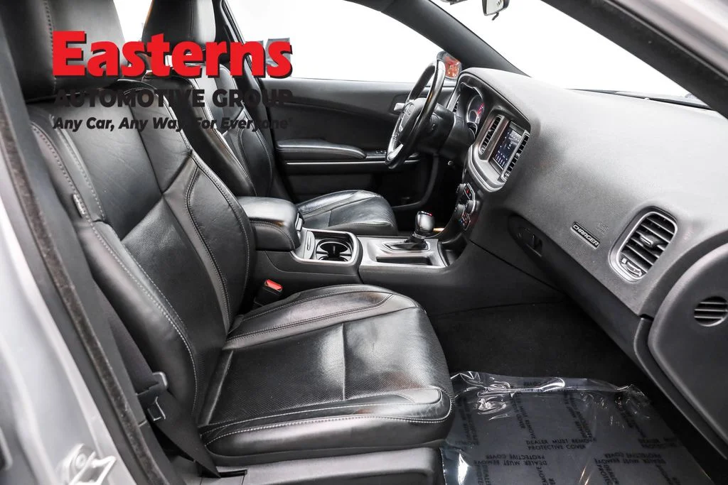 Used 2022 Silver Dodge SXT image 23