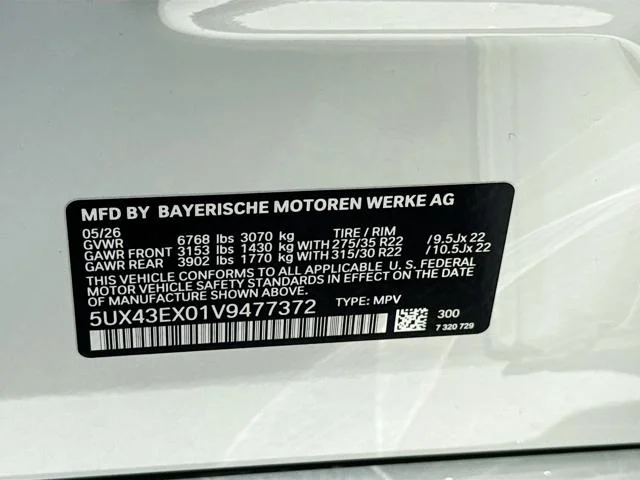 New 2027 Alpine White BMW M60i image 44