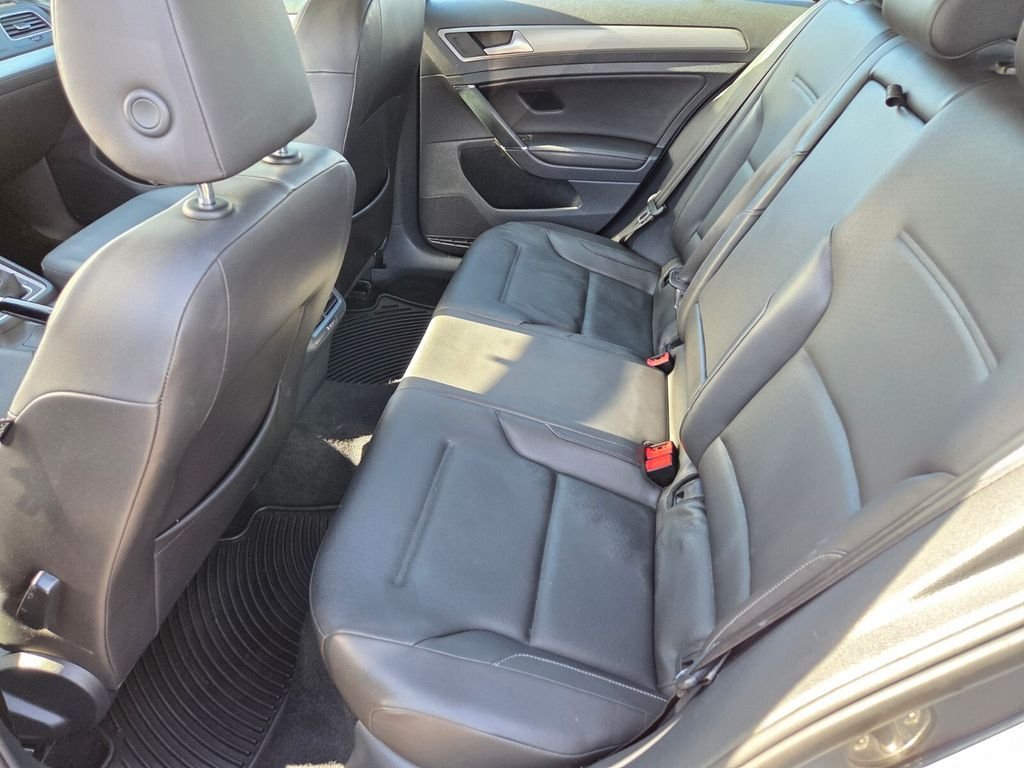 Used 2015 Gray Volkswagen TSI S 4-Door image 14