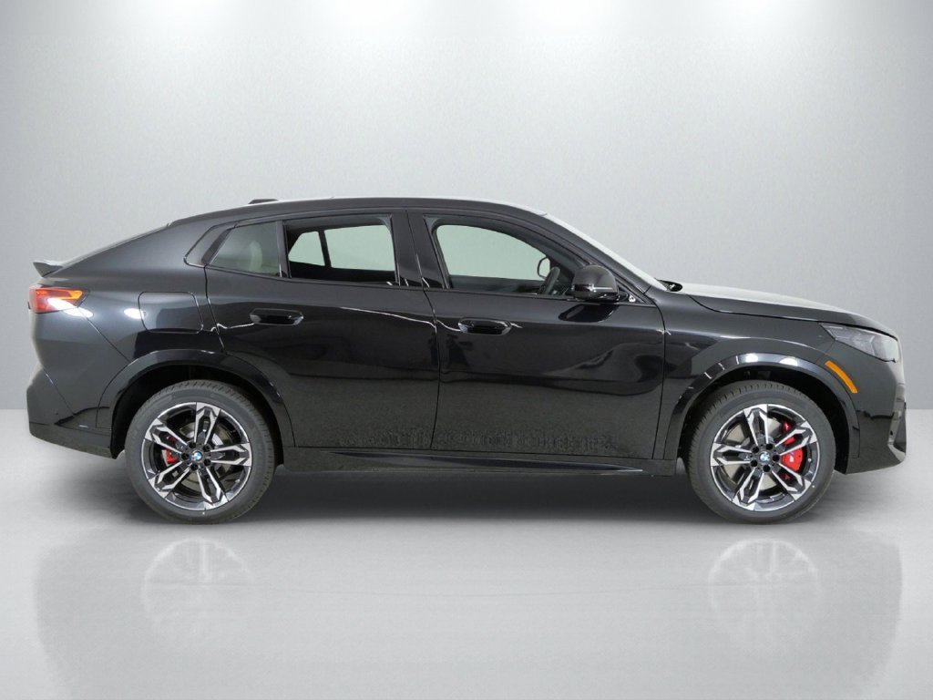 New 2027 Black Sapphire Metallic BMW xDrive28i image 8