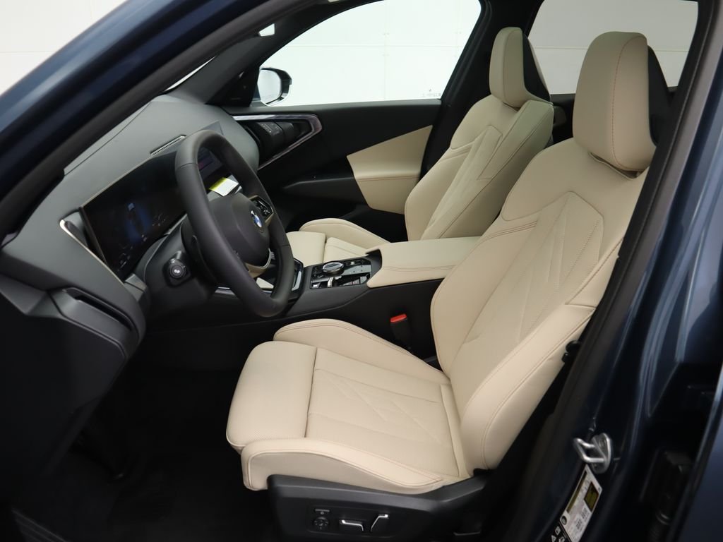 2025 BMW X3 30 - Photo 21