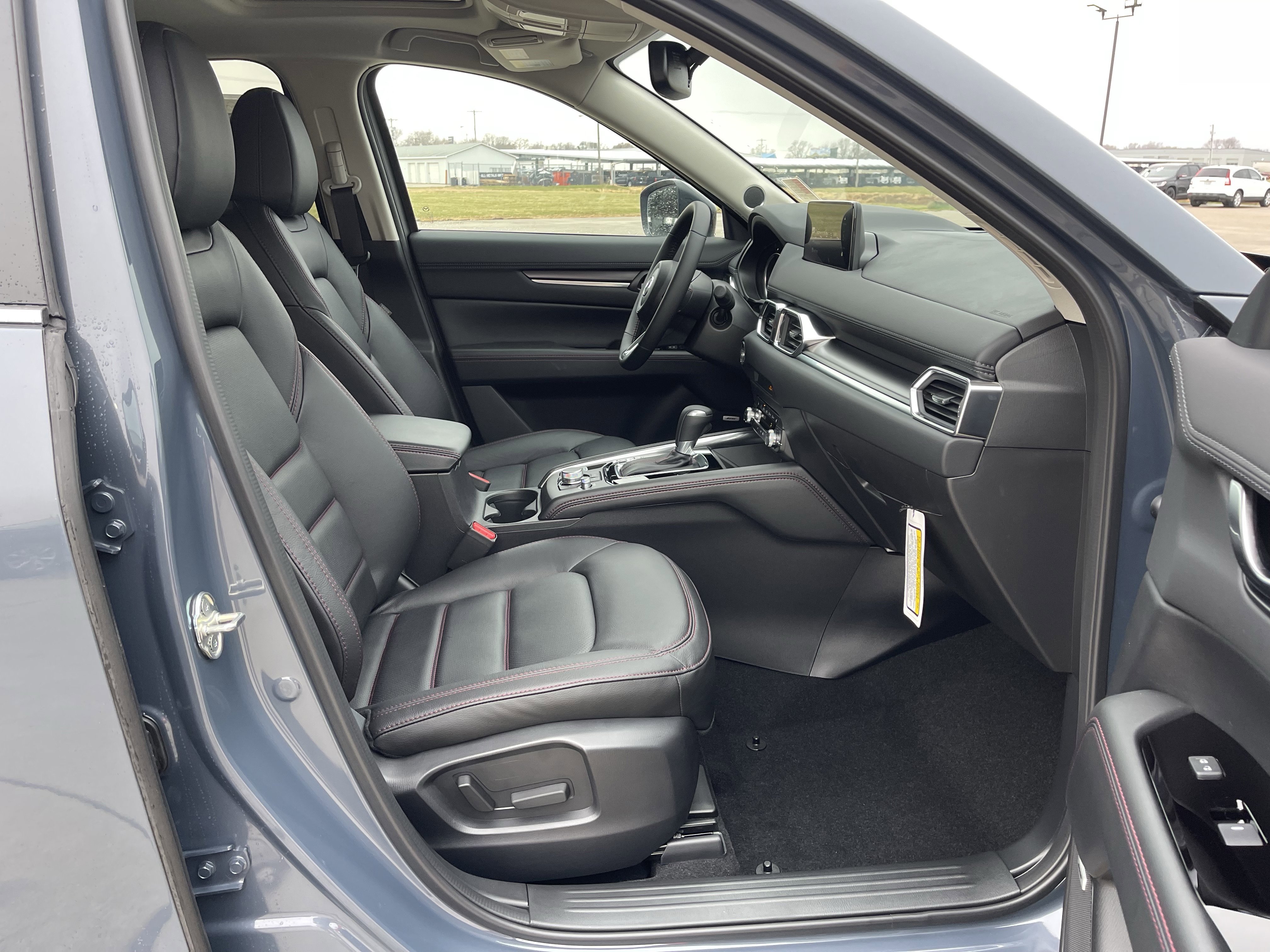 2025 Mazda CX-5 S Carbon Edition - Photo 16