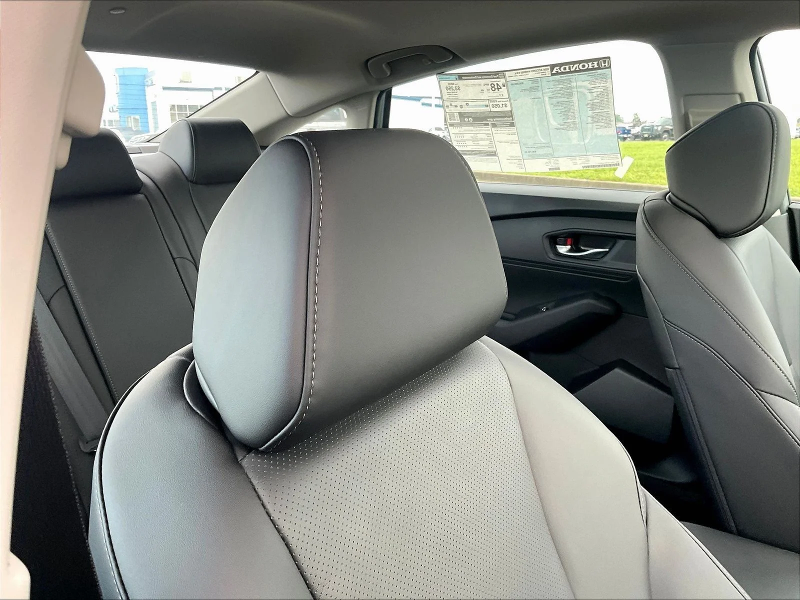 New 2026 Urban Gray Pearl Honda EX-L image 25