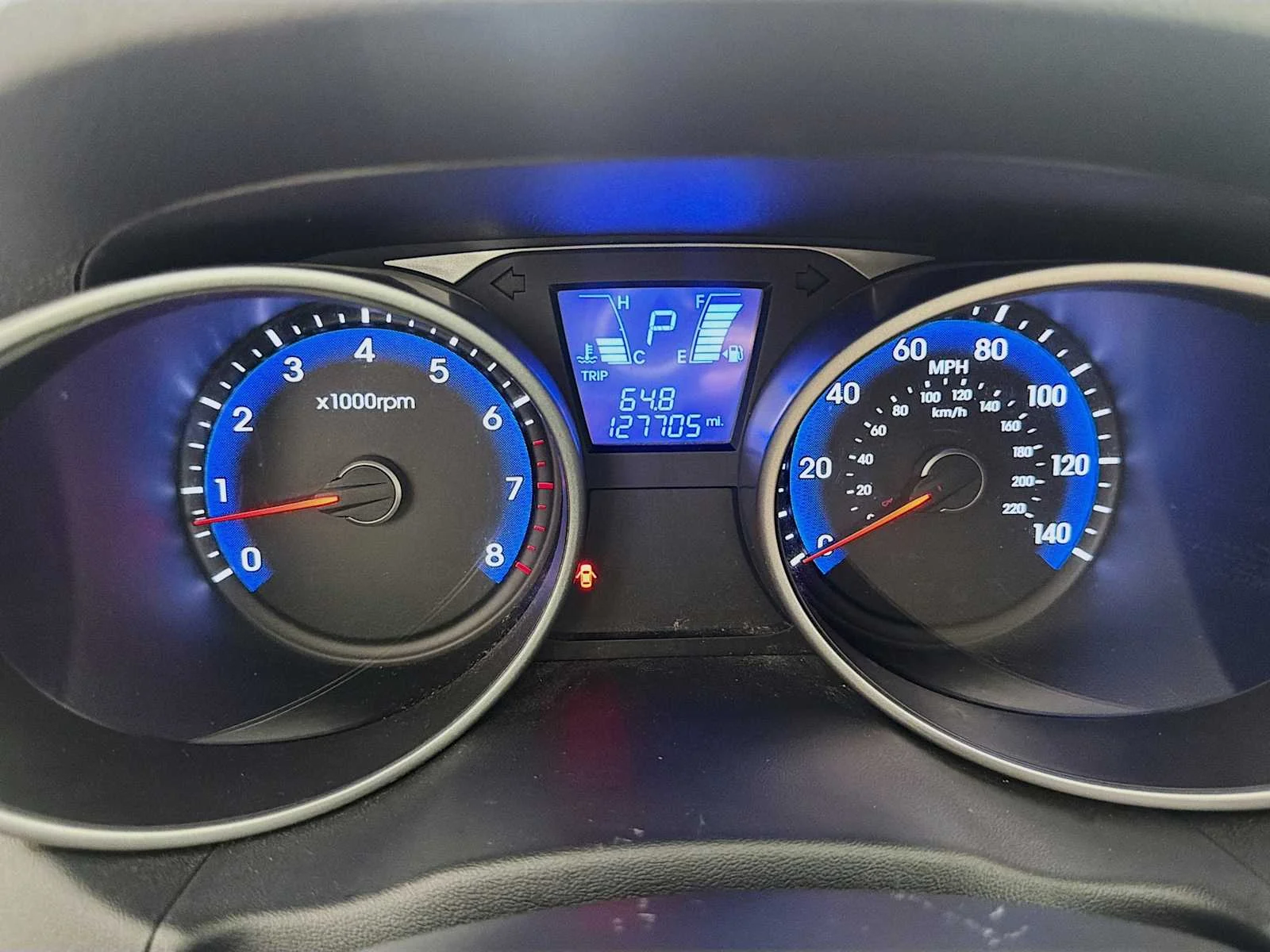 Used 2012 Diamond Silver Hyundai Limited PZEV image 10