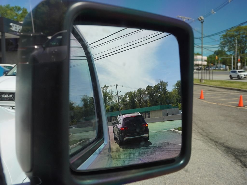 Used 2023 White Jeep Overland image 30