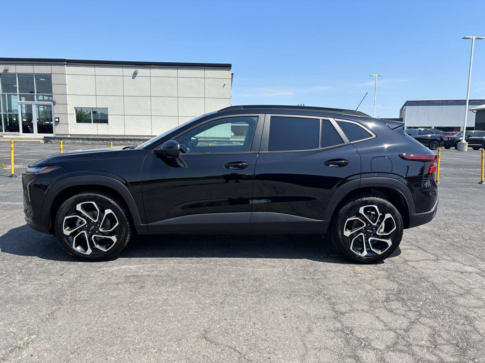 Used 2024 Black Metallic Chevrolet 2RS image 4