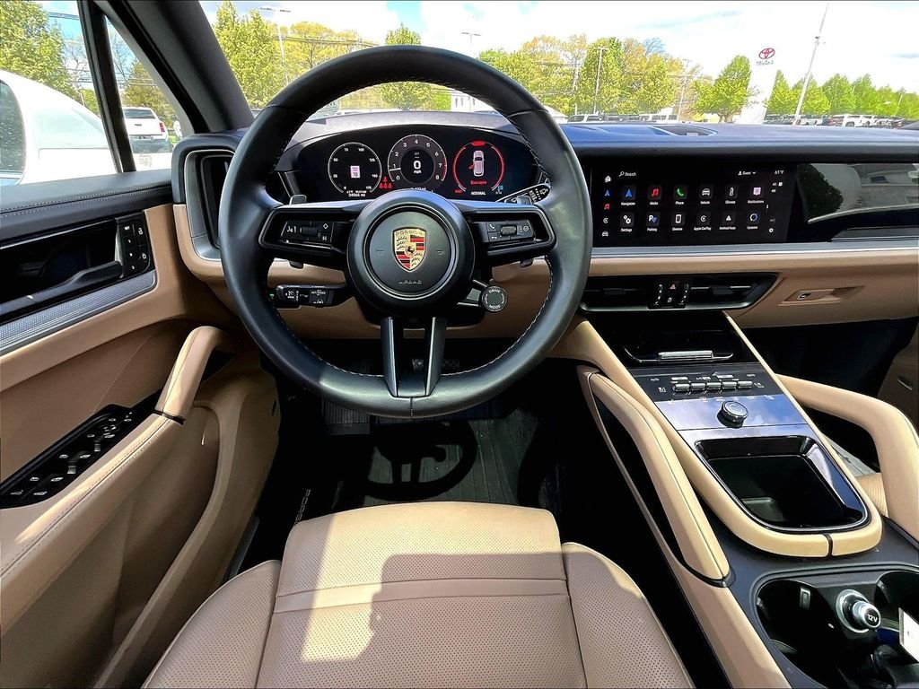 Used 2024 White Porsche Base image 17