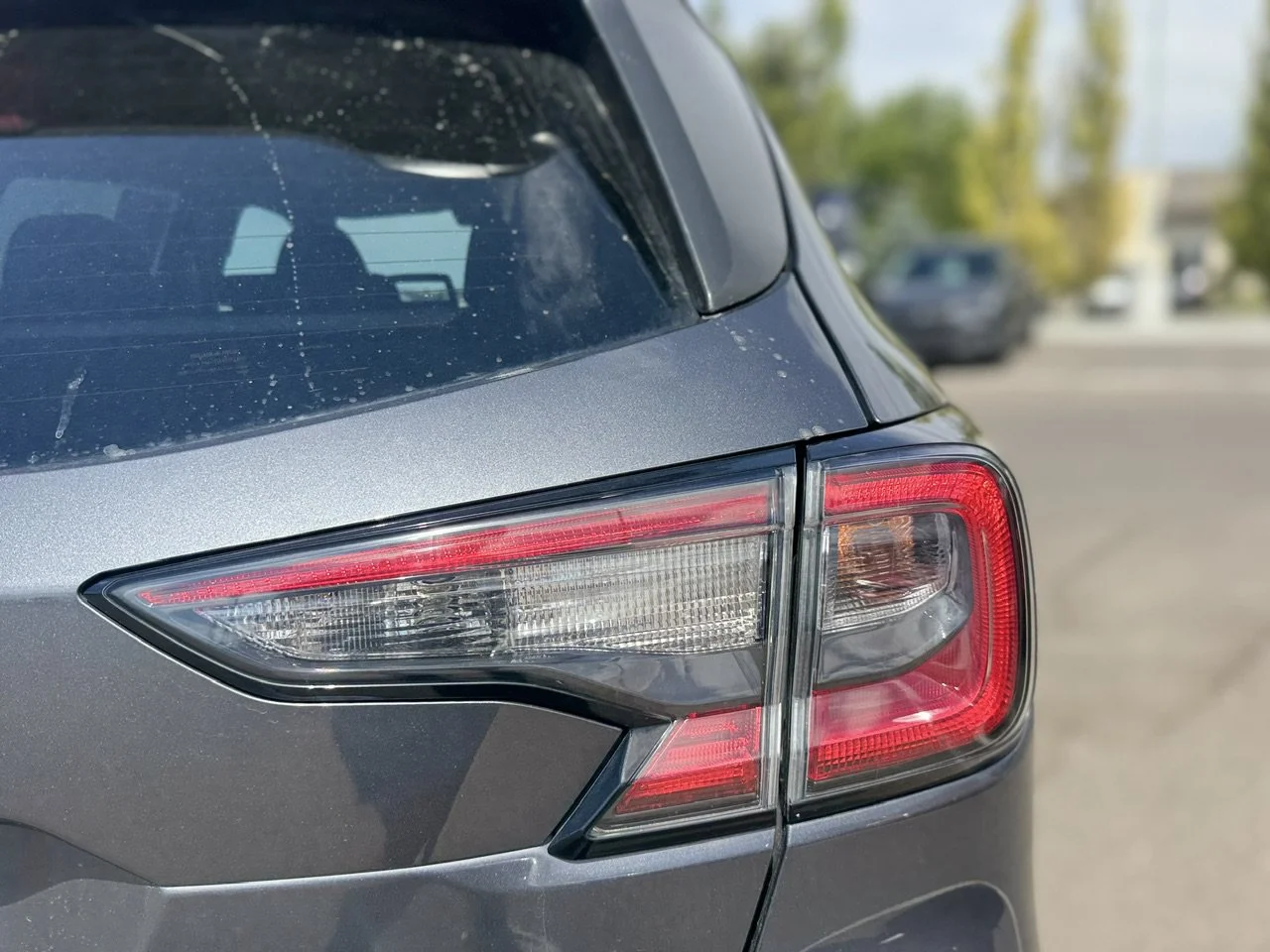 Used 2022 Magnetite Gray Metallic Subaru Premium image 37