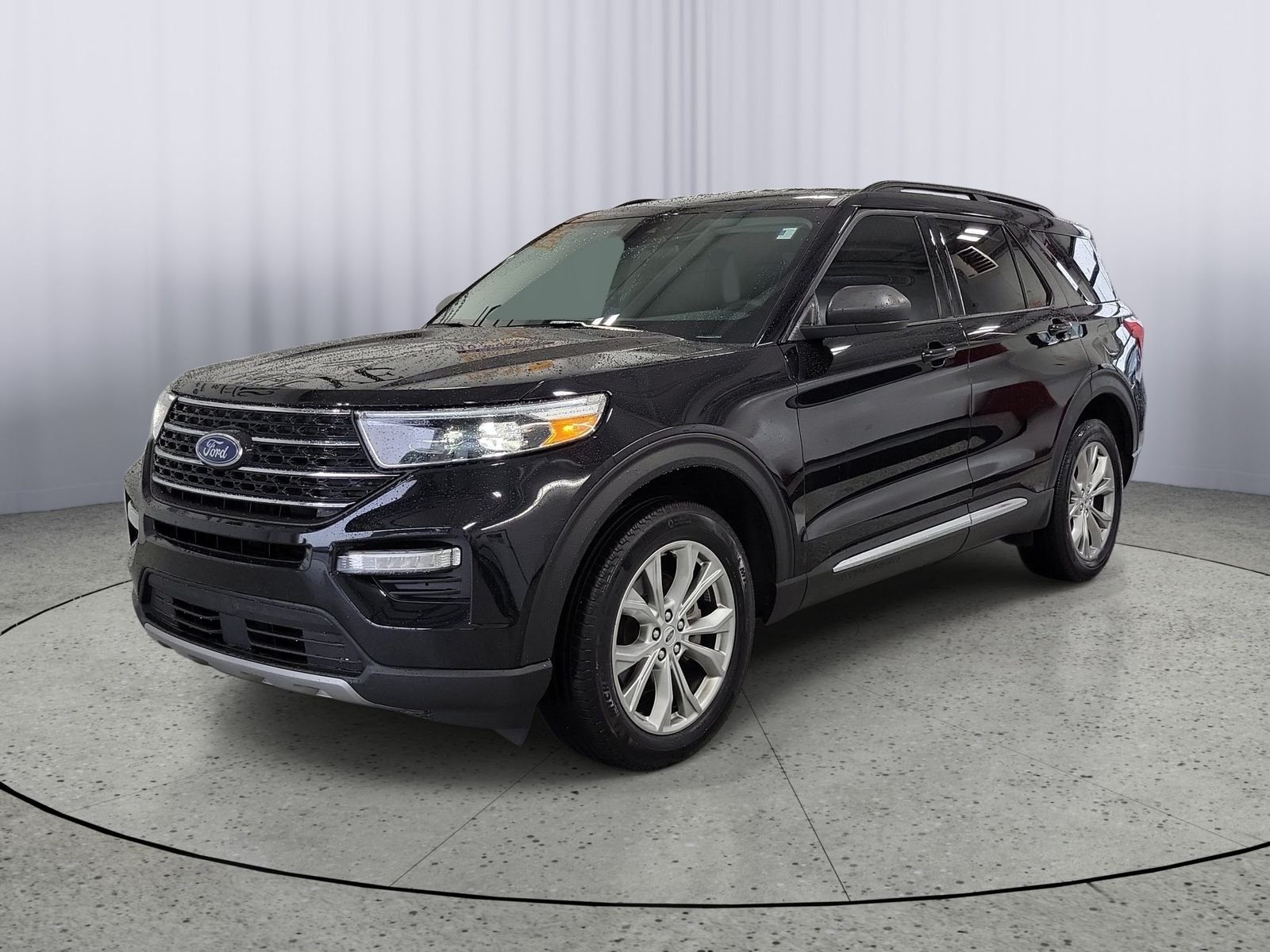 Certified Used 2024 Black Ford XLT image 4