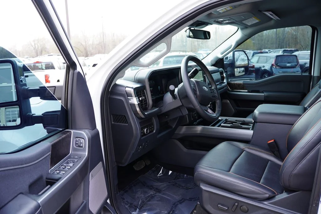 Used 2026 Oxford White Ford Lariat image 16