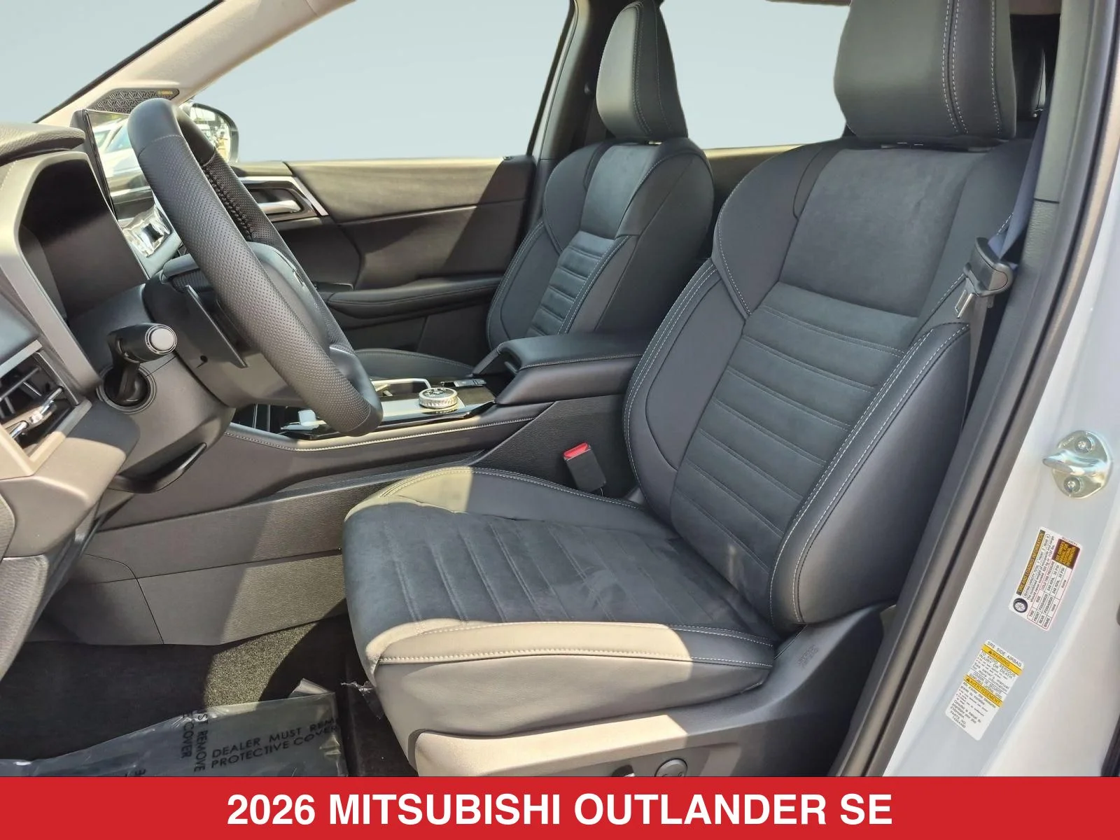 New 2026 White Mitsubishi SE image 14
