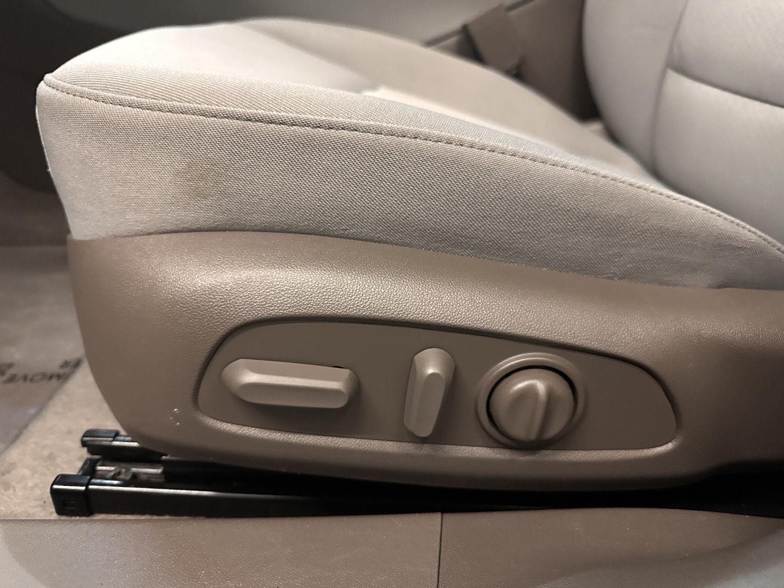 Used 2025 Mineral Gray Metallic Chevrolet LT image 23