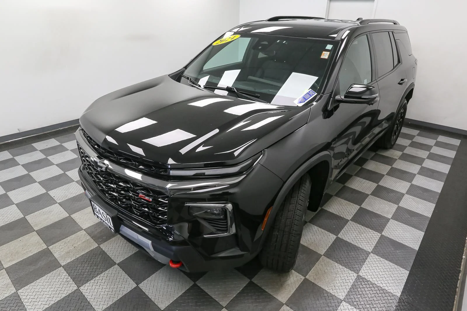 Used 2024 Mosaic Black Metallic Chevrolet AWD Z71 image 6