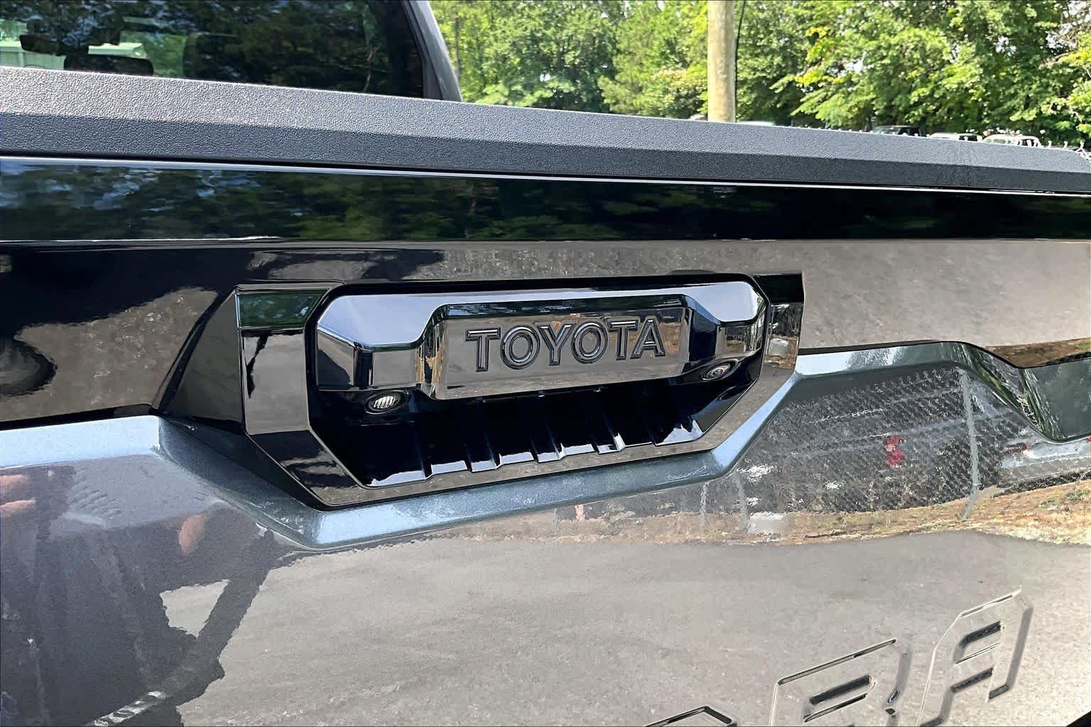Used 2023 Magnetic Gray Metallic Toyota Platinum image 31