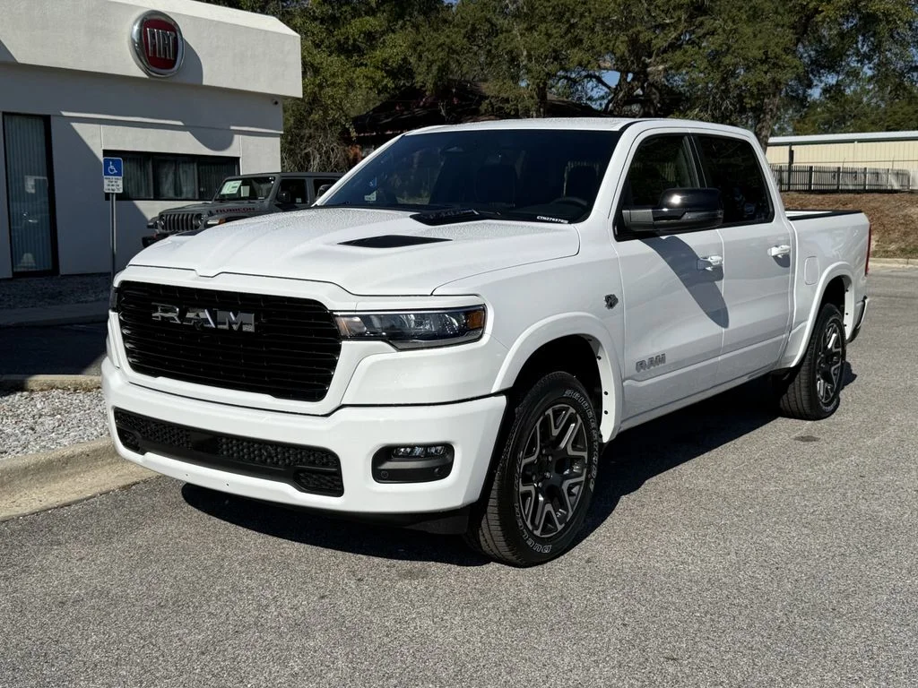 2026 RAM 1500 Laramie - Photo 8
