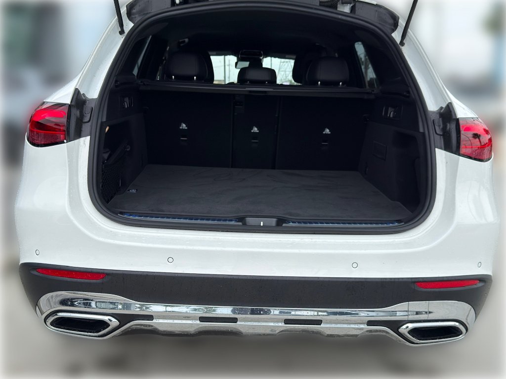2025 Mercedes-Benz GLC Base - Photo 10