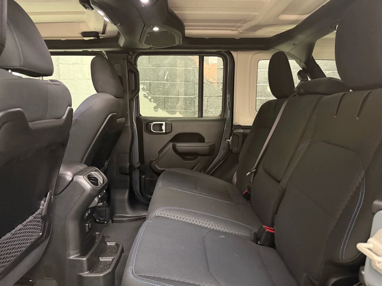 Used 2024 Anvil Clear Coat (pds) Jeep Rubicon 4xe image 29